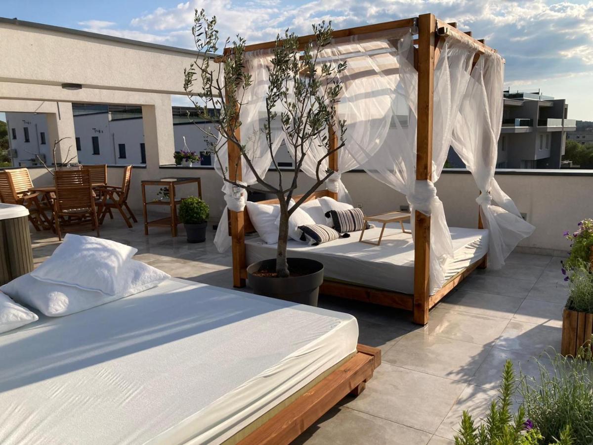 Rooftop Spa Apartment Trogir Exterior photo